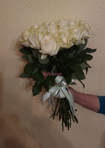 Վարդերի Առաքում Հայաստանում, բարձրորակ վարդեր օնլայն, ծաղիկների Առաքու